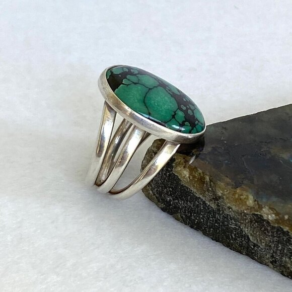 VTG Sterling Silver Southwest Style Oval Bezel Set Turquoise Triple Shank Ring - Picture 6 of 16